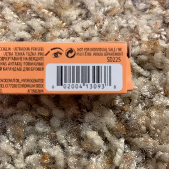 New in box Benefit Precisely, My Brow Pencil in Warm Deep Brown. - Picture 5 of 5